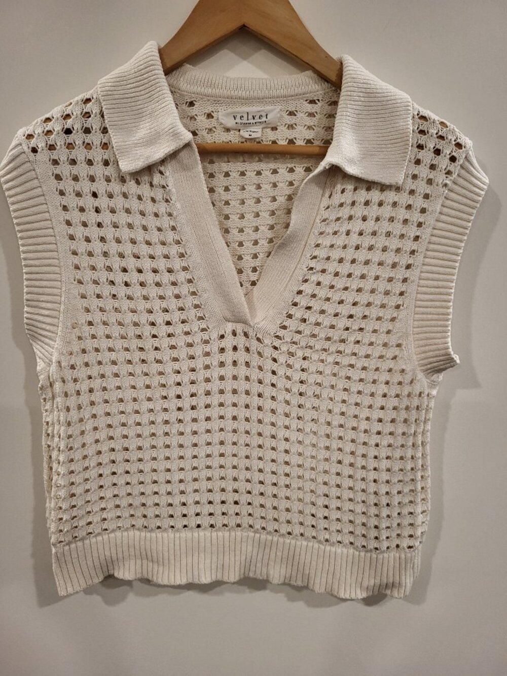 Velvet by Graham & Spencer Ivory Knit Crochet Open Weave Collared Sweater Vest M